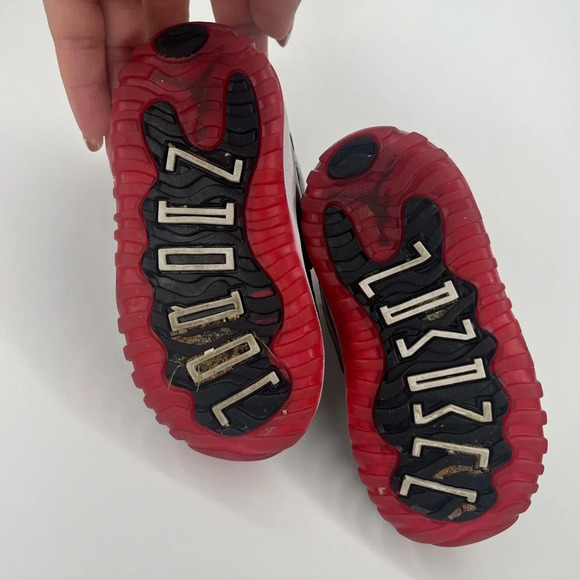 ‼️SOLD‼️ Air Jordan 11 Concord Bred 2020 size 6C - Picture 5 of 5